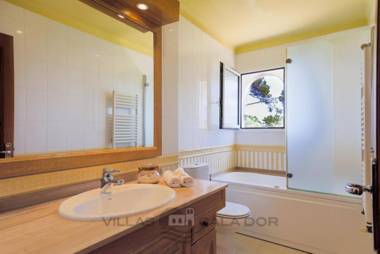 Villa Marques de Comillas 12