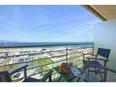 Modern apartment in Can Picafort nice view of the harbor 50 m from the beach