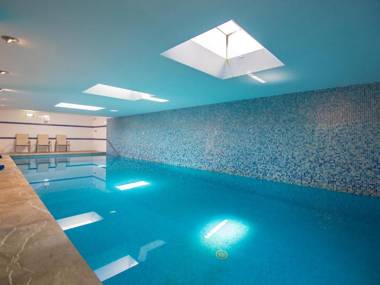 Luxury villa right on the sea with an indoor pool on Mallorca