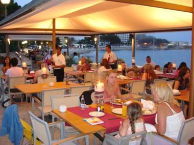 Apartamentos Playa Es Cana