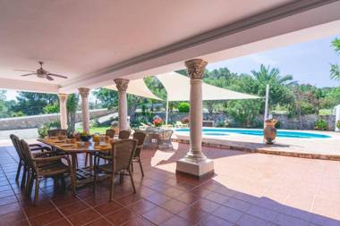 3 bedrooms villa with private pool furnished garden and wifi at Santa Eularia des Riu