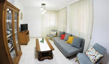 Apartamento EuroRental con WiFi y Parking