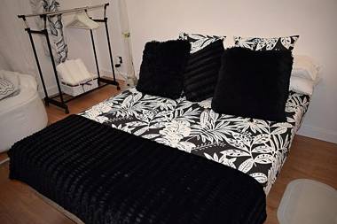 Travel and Holidays San Nicolas