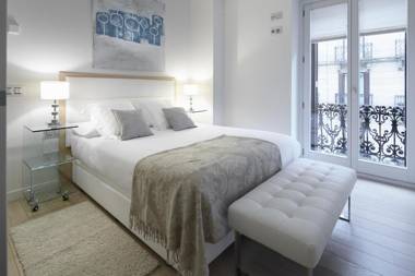 Easo Suite 2B by FeelFree Rentals