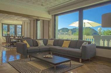 Belle Epoque on the Seafront