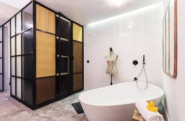 One Shot Tabakalera House