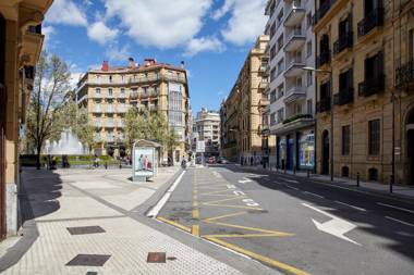Bilbao Plaza by FeelFree Rentals
