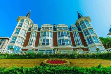 Crown of La Concha Beach