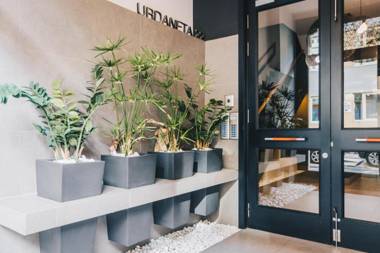 Domo by People Rentals