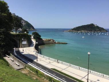 Hotel Ondarreta Beach