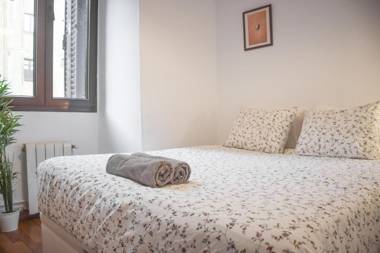 San Sebastian´s most historic street! Modern stay