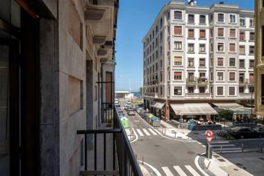 Espacioso Moderno y a pie de Playa Zurriola