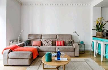 Piso en el Corazón de San Sebastián by Santiago