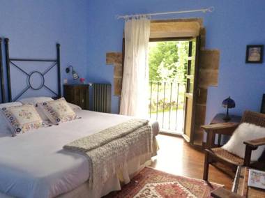 Casona de San Pantaleón de Aras