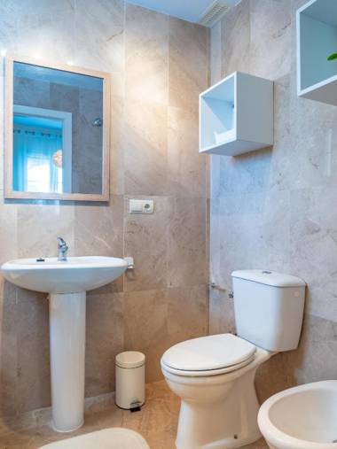 2270-Amazing new 2 bedrooms with furnished terrace