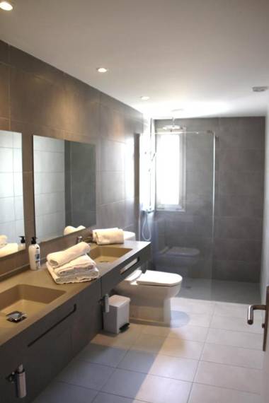 Aparthotel Puerto Cala Vadella