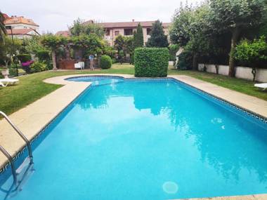 Apartamentos Revo Salinas 3000