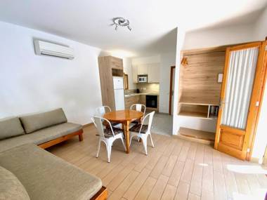 Astbury Apartments Campanitx Villas