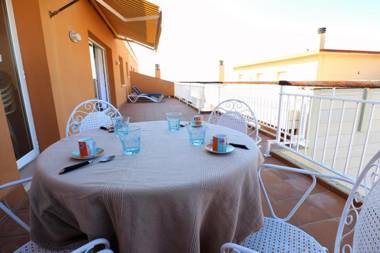 Ático Sant Antoni apartamento céntrico 4 pax E20019