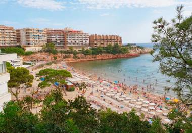 Apartsalou Lea