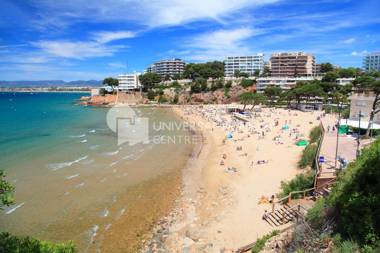 UHC Les Ones Family Complex