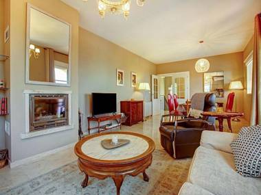 Cheerful Holiday Home in Salobre a with Private Pool