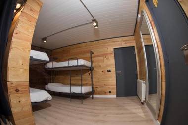 Hostal Erasmus by gaiarooms