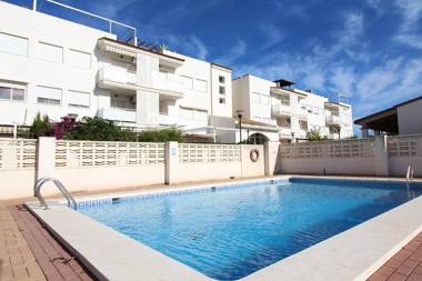Global Properties Apartamento en Marjal de Corinto con Piscina