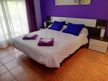 Piso exterior completo a 20' de Barcelona. 