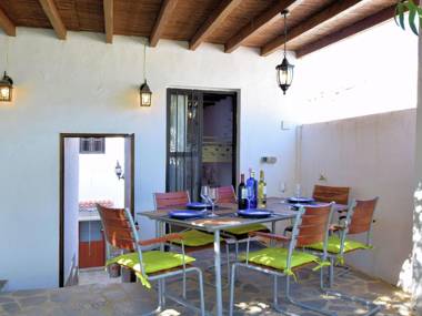 Beautiful Holiday Home with Private Swimming Pool in Rute