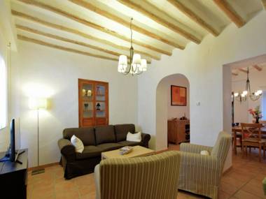 Beautiful Holiday Home with Private Swimming Pool in Rute