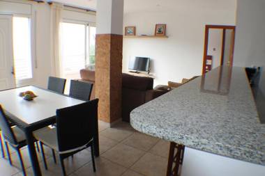 Agi Rodas Apartments