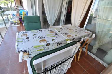 RNET - Apartments Roses Les Marines