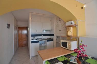 RNET - IR 1-48 - Studios Roses Costa Brava