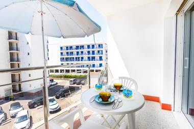 RNET - Weekend Roses