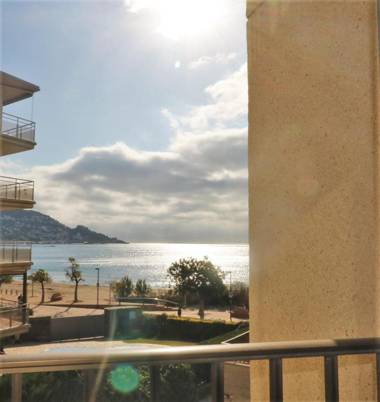 Castell Joncar30 M de la playa 1era linea de mar vista al mar