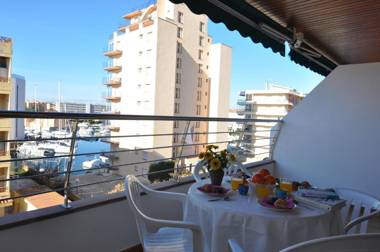 RNET - Puerto Simona 22 - Roses Costa Brava