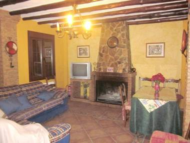 4 bedrooms villa with private pool enclosed garden and wifi at Ronda