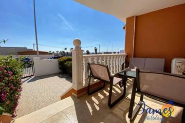 Laguna Townhouse overlooking Communal Pool LOM01