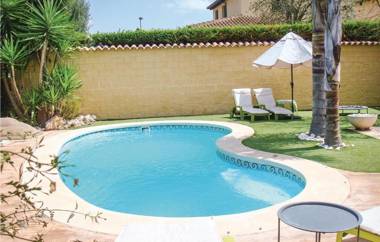 Awesome home in Riba-Roja de Túria with Jacuzzi WiFi and 5 Bedrooms