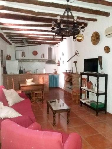 6 bedrooms house with balcony at Quesada