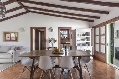 La Casita de Los Orovales