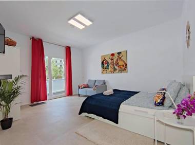 Fantastico 1 - Studio with Terrace