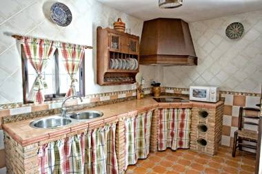 6 bedrooms house with private pool enclosed garden and wifi at Las Lagunillas