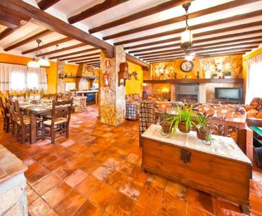 5 bedrooms villa with private pool jacuzzi and wifi at Priego de Cordoba