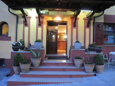 Hosteria Picos De Europa