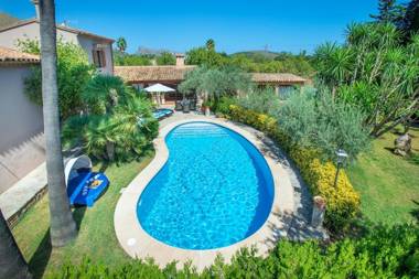Exclusive Villa Suavet Petit with a Stunning Pool