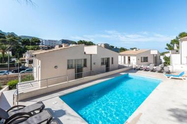 Molins 5 near the sea