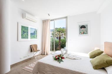 Molins 6 near the sea