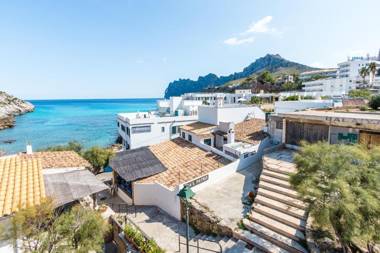 Blue fisherman house 2